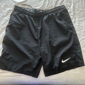 Black Nike shorts